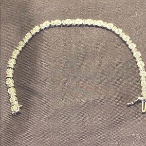 Ladies White-gold Diamond Bracelet